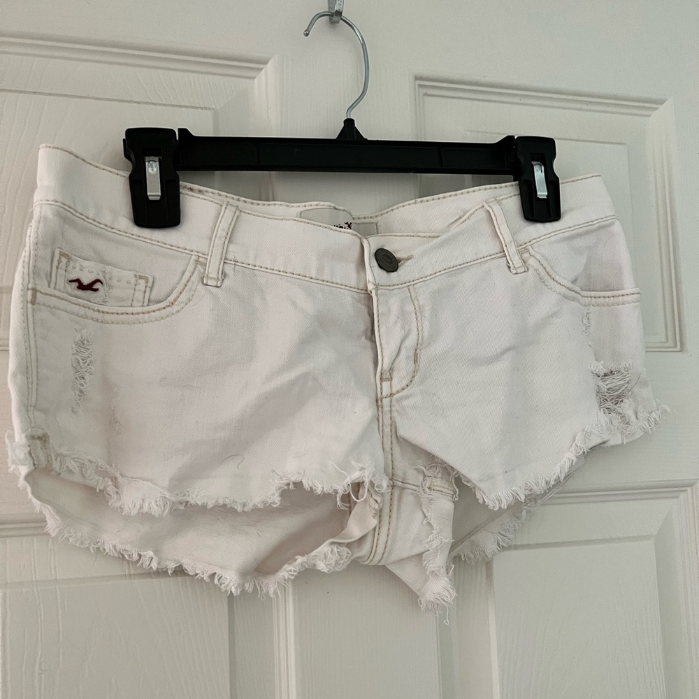 Hollister Low-Rise white denim shorts